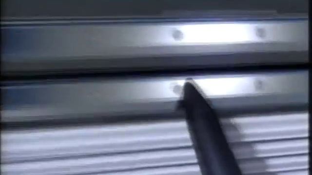 Gillette Sensor Excel - 90's TV Advert смотреть онлайн