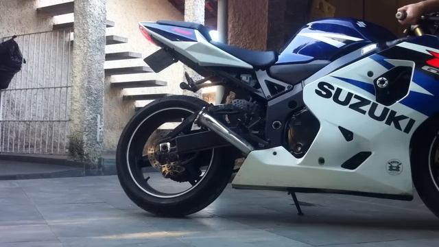 Suzuki Srad 750 Ronco sem Escape смотреть онлайн