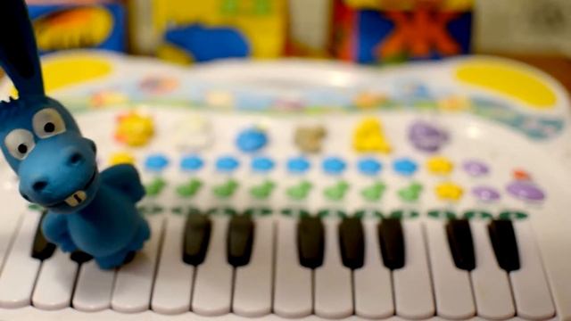 ОСЛИК KIDS SHOW- ИГРА НА ПИАНИНО С ДРУГОМ (PLAYING ON PIANO) смотреть онлайн