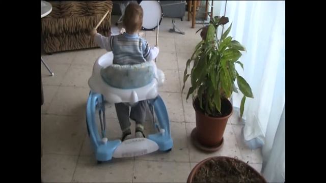 ALEXANDER-MIHAIL 6 MONTHS DRUMMER смотреть онлайн