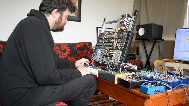 smc e02 640 360 смотреть онлайн