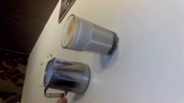 ШОК MCDONALDS VS LATTE С ПЕРВОГО РАЗА СДЕЛАЛ ПРОФЕСИОНАЛЬНО КОФЕ ЛАТТЕ смотреть онлайн