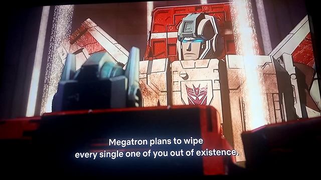 Transformers war for cybertron Jetfire want to help the Autobots and Bumblebee finds the allspark смотреть онлайн
