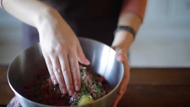 Мясной рулет | Рецепты Food.ru смотреть онлайн