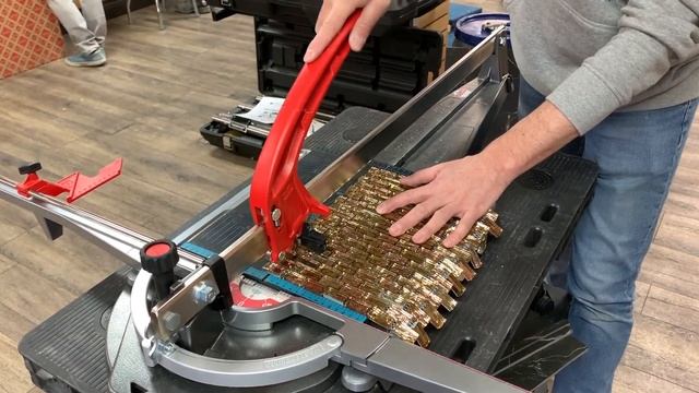 Precious gold look glass mosaic cut - Masterpiuma P5 смотреть онлайн