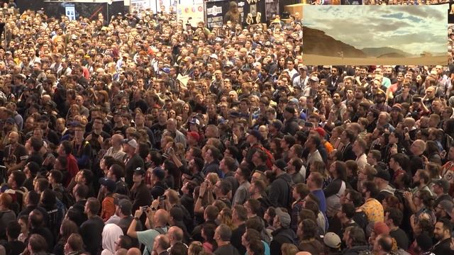 Fans React to The Rise of Skywalker Trailer- Star Wars Celebration 2019 смотреть онлайн