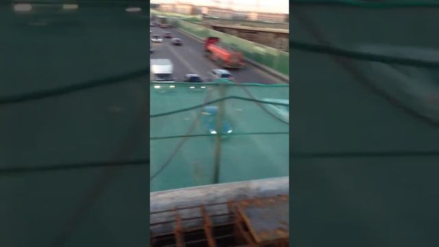 Одновременная подача бетона двумя бетононасосами 8(499)755-56-55 смотреть онлайн