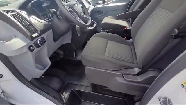 2018 Ford Transit-250 3D Low Roof Cargo Van San Diego Carlsbad National City Chula Vista Alpine смотреть онлайн