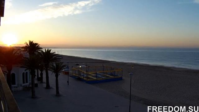 Sunrise in Torredembarra смотреть онлайн