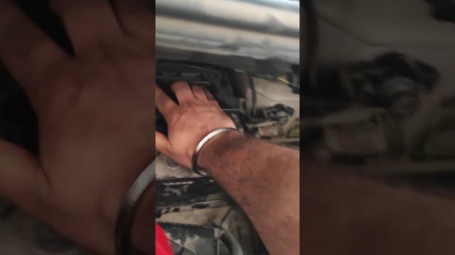 How to change battery new model Peugeot partner смотреть онлайн