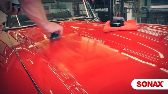 Набор для полировки автомобиля - твердый воск SONAX 211200 смотреть онлайн