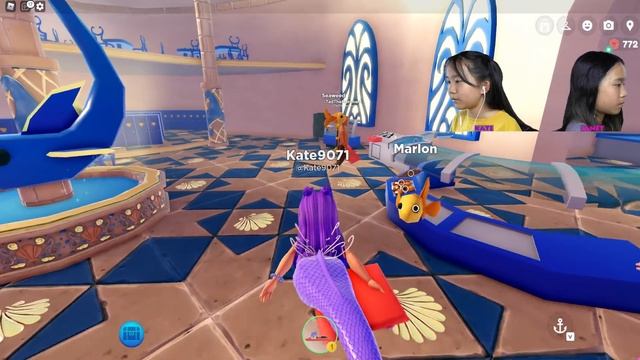 We played as Mermaids on Roblox! ?♀️ | Mermaid Life смотреть онлайн