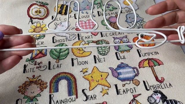 Вышивальные двенедели: алфавит готов, шьем вместе закладку для книги. смотреть онлайн