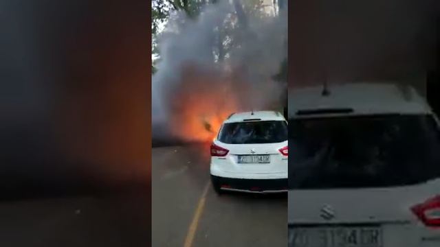 Electric scooter burned in fire Croatia Zagreb смотреть онлайн