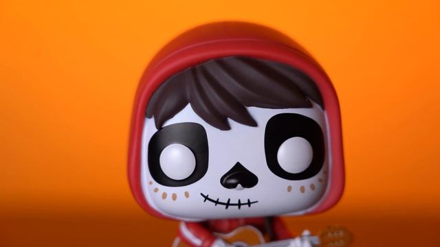 Miguel with guitar Wondrous Convention 2020 BoxLunch Exclusive Funko POP! Review смотреть онлайн