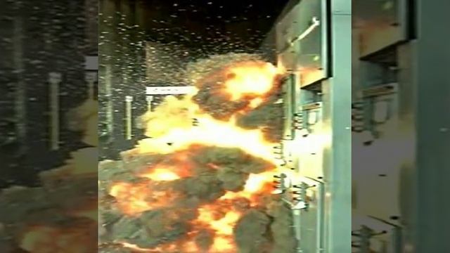 Ultra Slow Motion Arc Flash 480V смотреть онлайн