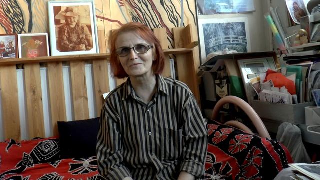 В мастерской художницы Людмилы Романовой #Людмила_Романова #Художник_по_тканям #Живопись смотреть онлайн