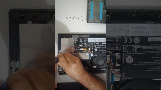 Cambiar a SSD || LAPTOP LENOVO IDEA S340 || Actualizar Disco Duro смотреть онлайн