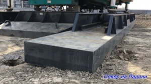 Санкт-Петербург, фундамент при плотной застройке. Вдавливание свай. Сваевдавливающая машина.