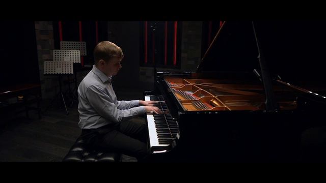 Oleg Akkuratov - All of Me (John Legend Piano Cover) смотреть онлайн