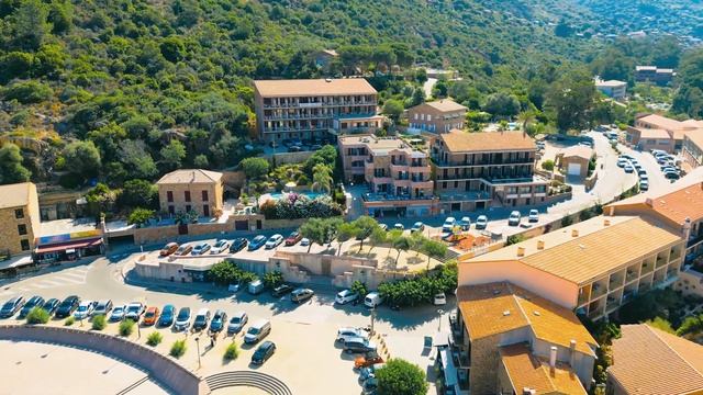 Korsika. Bonifacio & Porto. 4K. Genoese Tower At Base Carée смотреть онлайн