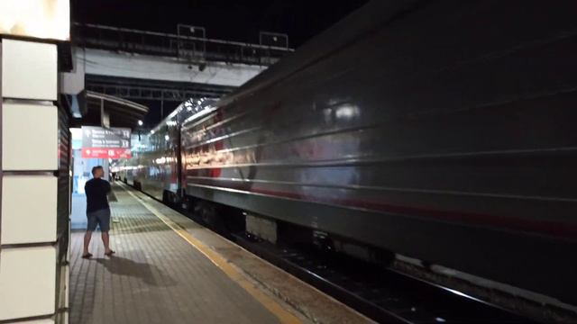 Прибытие поезда на станцию Ростов Главный смотреть онлайн