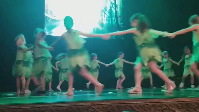 Валюшкина школа. Танцы. Трокадеро 23.6.18 смотреть онлайн