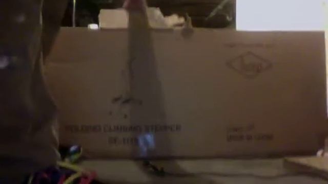 Unboxing A Folding Climbing Stepper