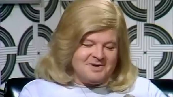 Бенни Хилл 1973 rus eng