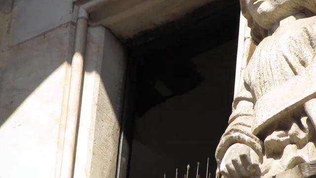 Пражские куранты. ЧАСЫ на башне. Фигурки апостолов. ТОЛПА народа смотреть онлайн