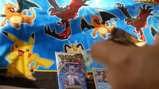 Pokemon Shining Legends Pikachu Pin Collection Unboxing! смотреть онлайн