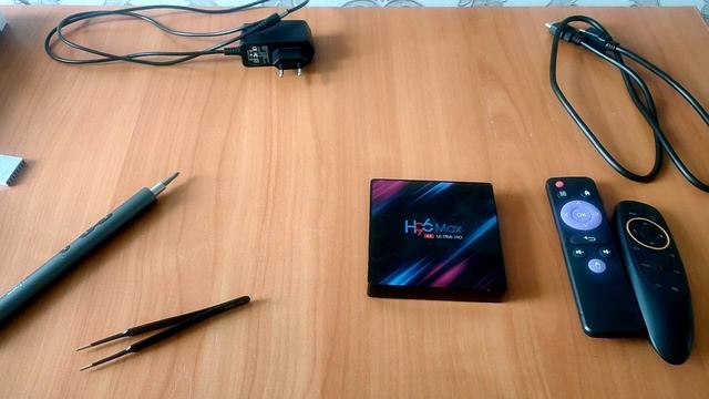 ТВ бокс H96 MAX в 2022, вскрытие, замена радиатора, тест на нагрев, обзор необходимого софта.