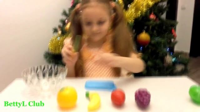 Готовим фруктовый салат для Беби Борна