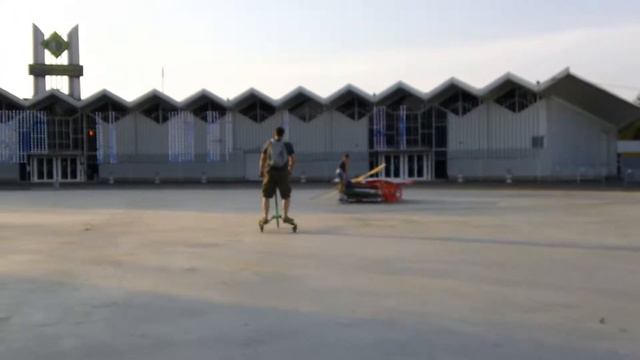 Трехколесный самокат смотреть онлайн