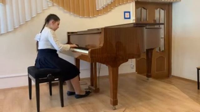 Оконечникова Мария. П. И. Чайковский "В церкви".Педагог: Кичигина. И. В. смотреть онлайн