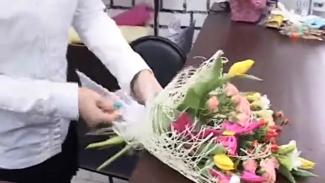 ЦВЕТОЧНАЯ РАПСОДИЯ - ВЫПУСКНЫЕ смотреть онлайн