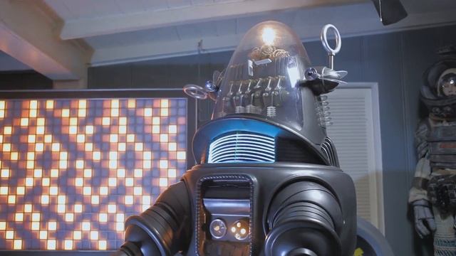 Robby The Robot introduces FORBIDDEN PLANET смотреть онлайн