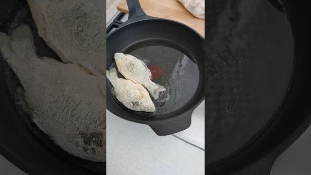 Вкуснейшие караси в сметане смотреть онлайн