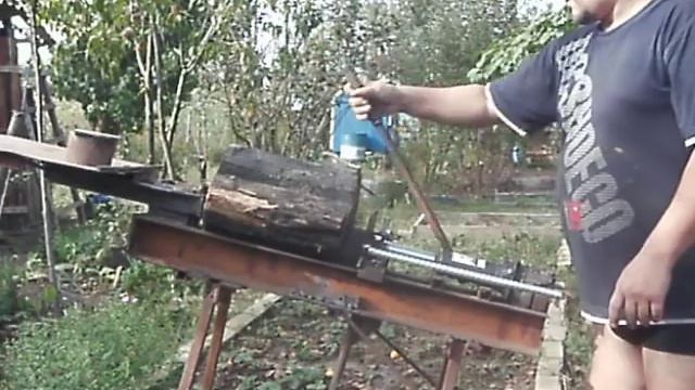 Дровокол, самый простой для дачи. смотреть онлайн