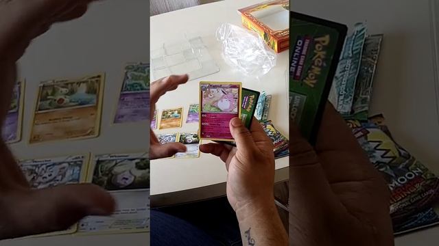 Opening a new (TAPU KOKO) pokemon card box смотреть онлайн