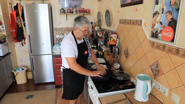 Самые вкусные котлеты в чугунном казане «Эталон» смотреть онлайн