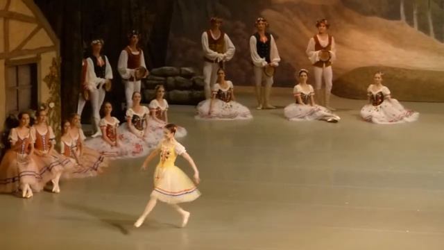 Renata Shakirova. Act 1 variation from Peasant смотреть онлайн
