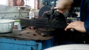 Старые ржавые болты делаем как новые.