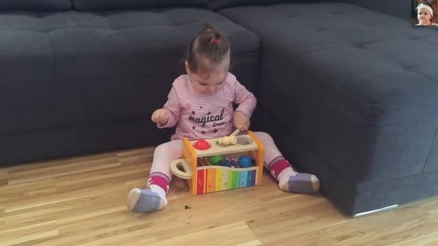 КАК делает КИСЯ? ИГРАЮ на КСИЛОФОНЕ/ What does the CAT say? Baby Playing Xylophone смотреть онлайн