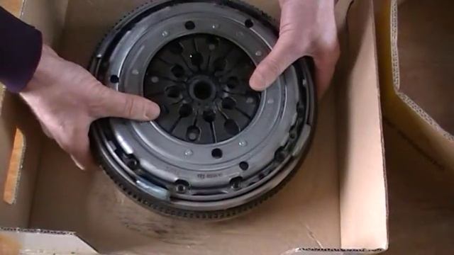 Маховик демпфер сцепления vw t4 2,5tdi 75kw 417000811 luk смотреть онлайн