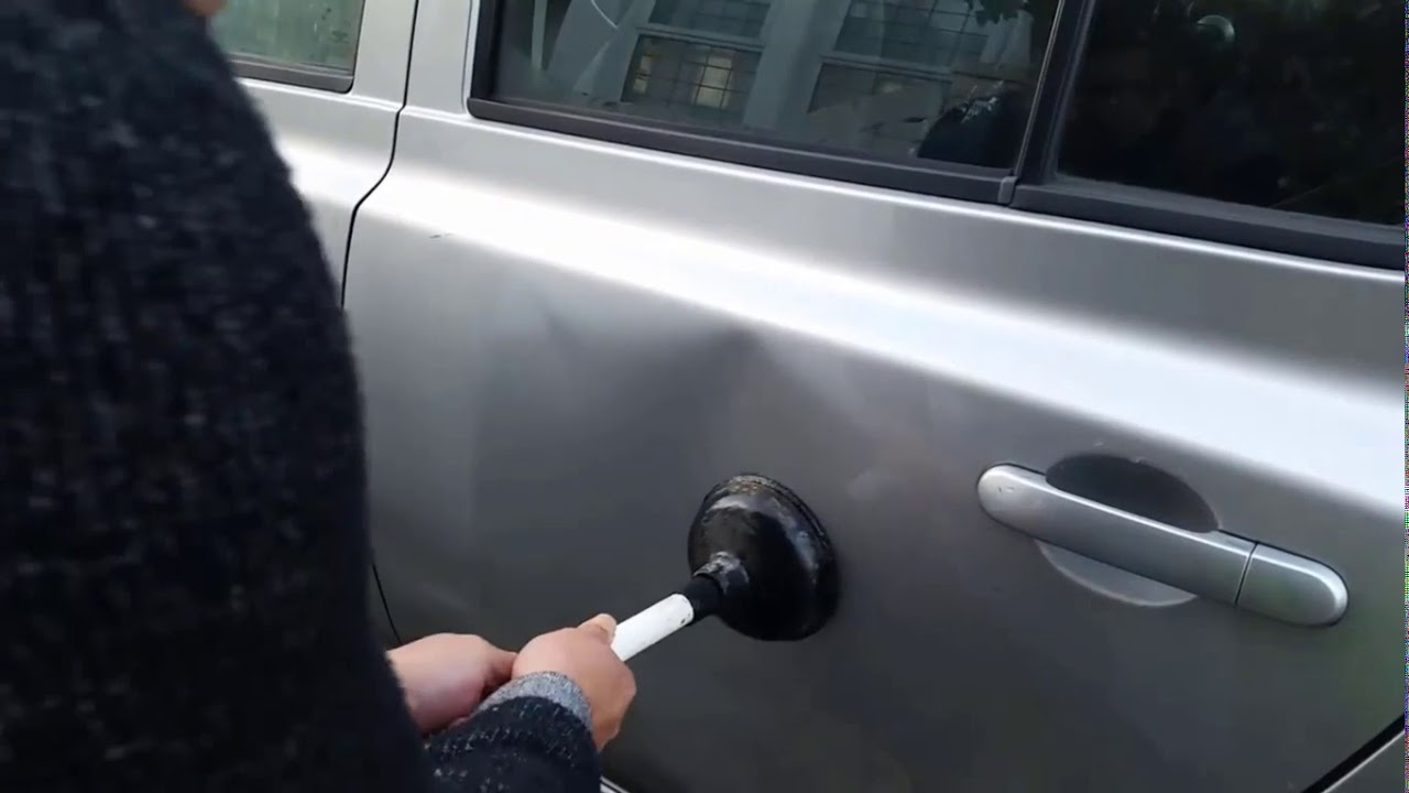 Народные лайфхаки. Берём вантуз, пластиковую бутылку, магнит и избавляемся от вмятин на машине смотреть онлайн