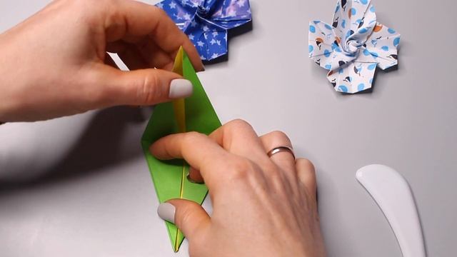 DIY Юла/Волчок/Вертушка из бумаги своими руками. Оригами поделки из бумаги смотреть онлайн
