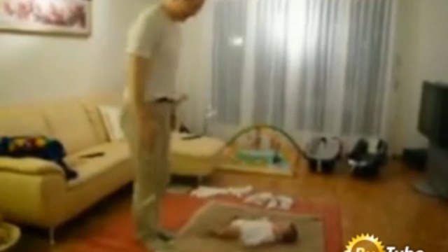 Папа танцует с детьми смотреть онлайн
