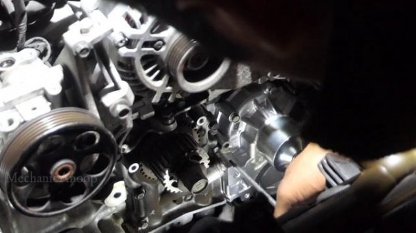 Subaru legacy EJ255 engine timing belt replacement. #subaru #subarulegacy #dohc