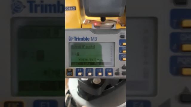 Trimble M3 (modelo viejo, pantalla monocromática) parte 4: trisección o estacion libre смотреть онлайн